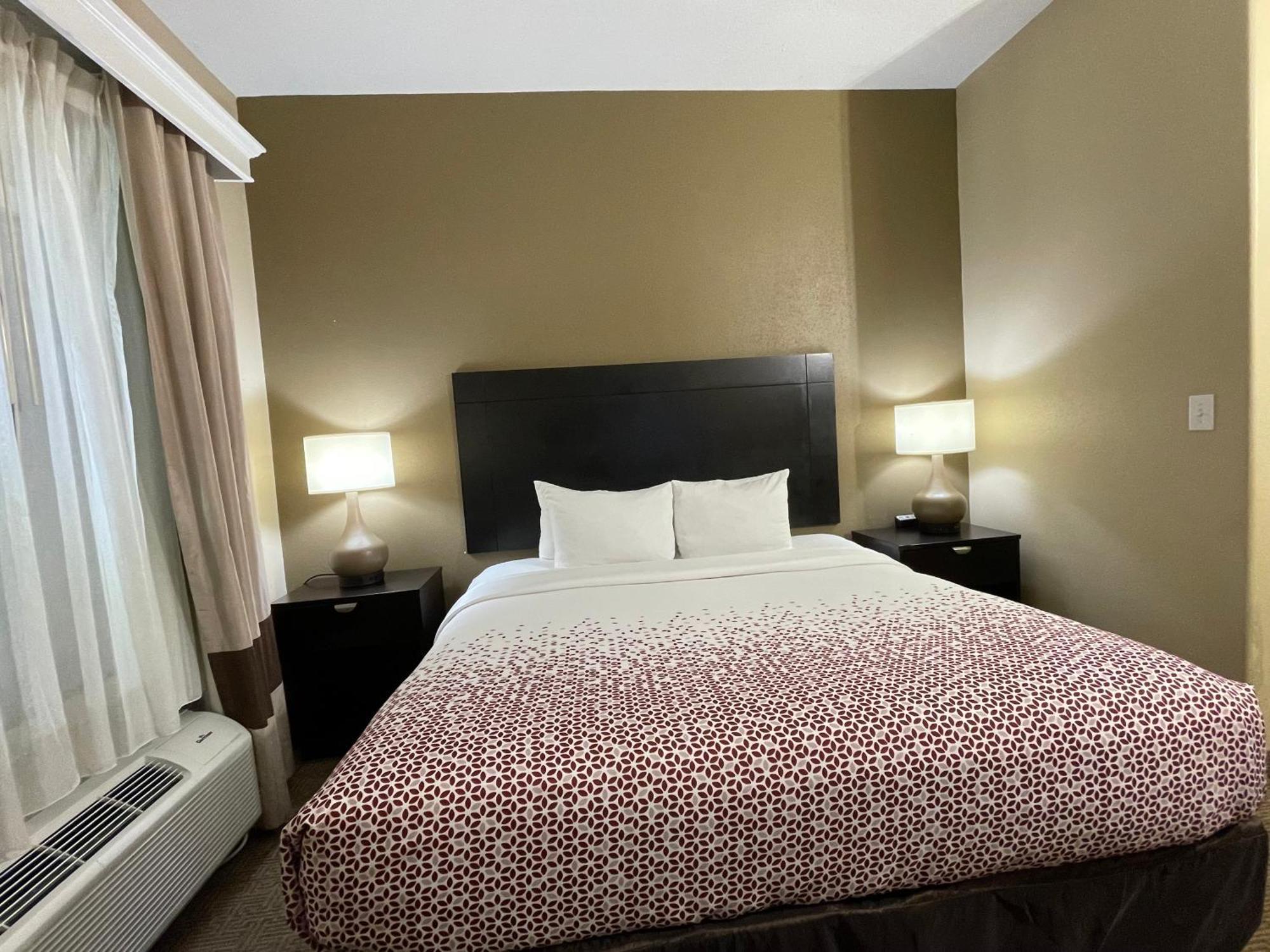 Spark By Hilton Houston Hobby Airport Exterior photo