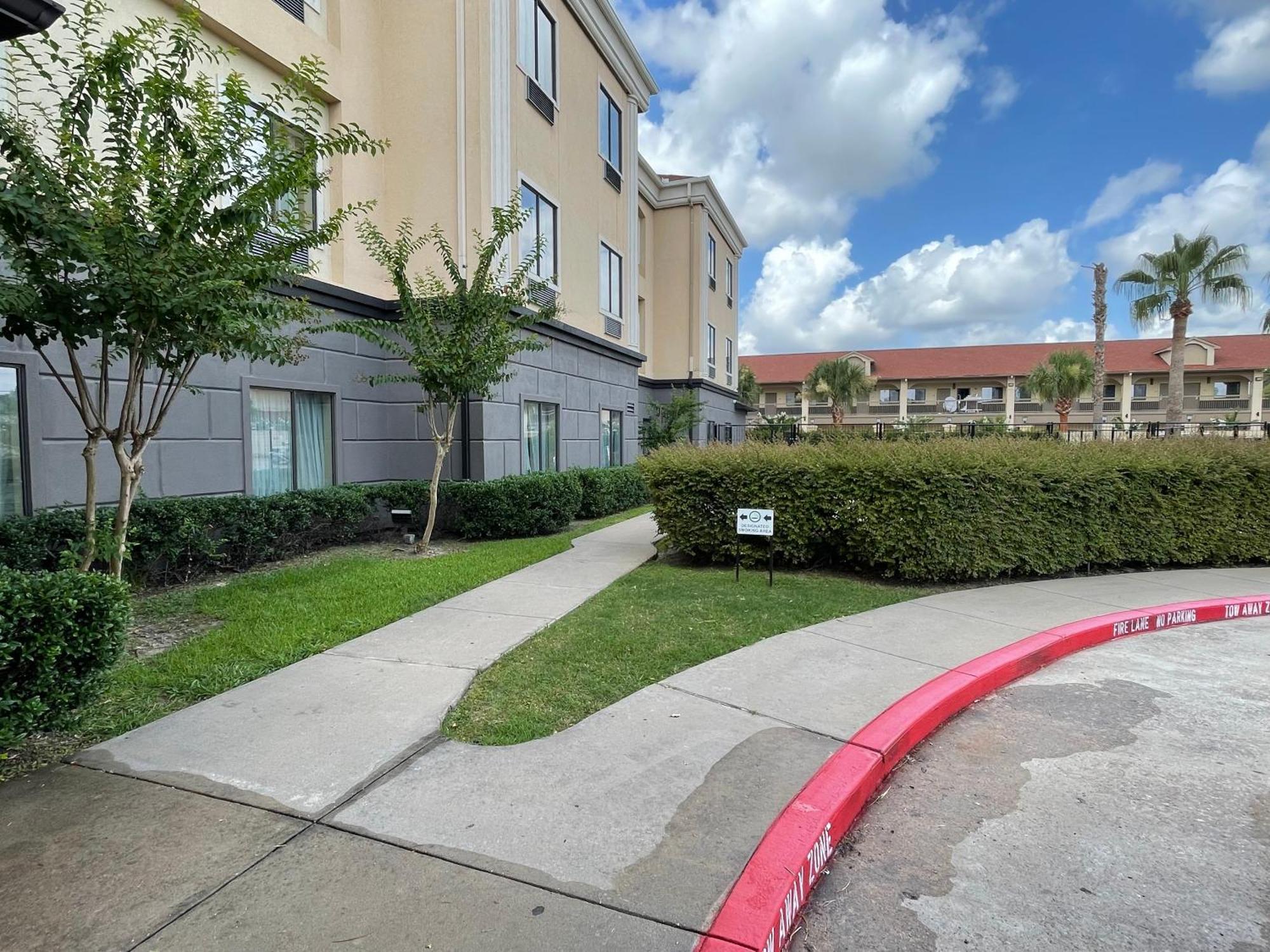 Spark By Hilton Houston Hobby Airport Exterior photo